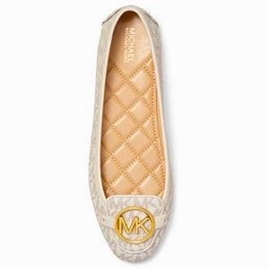 Michael Kors Lillie Logo Moccasin in Vanilla